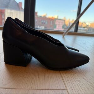 Vagabond Black Leather Heels